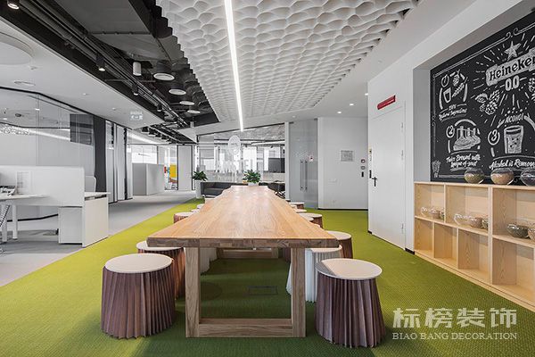 寫字樓辦公室裝修什么風(fēng)格好？
